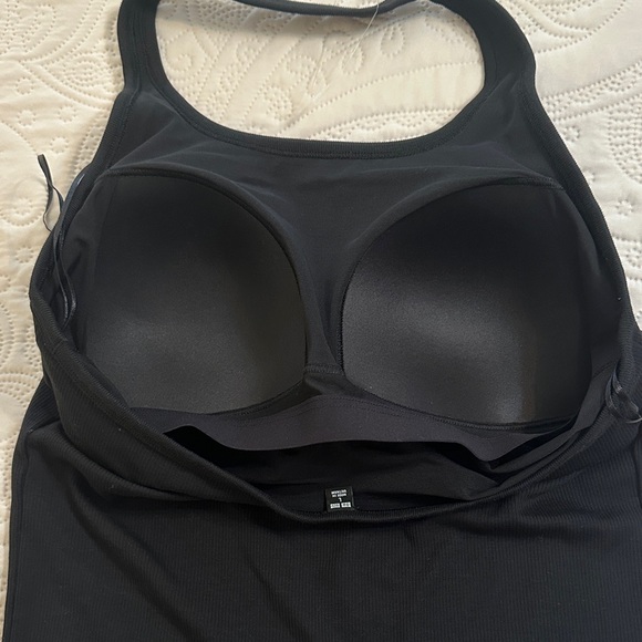 Uniqlo Black Ribbed Open Back Halter Top, Large - Picture 7 of 7